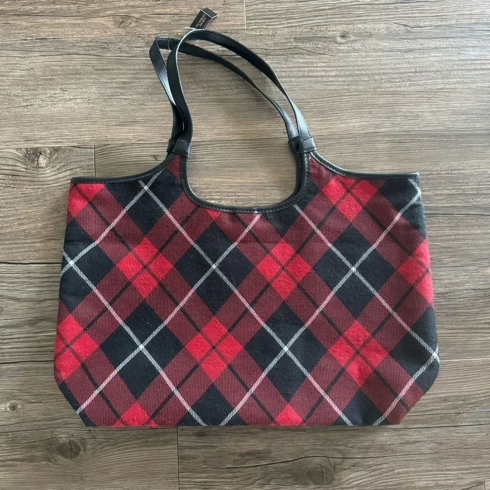 NWT VICTORIA'S SECRET Plaid Tote (Retired)